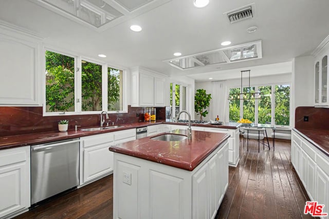 12639 Promontory Road, Los Angeles, CA 90049 — photo 13 of 50