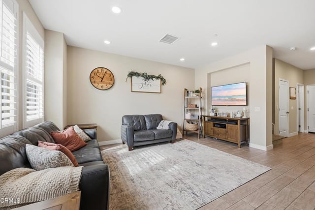 11411 Citrus Drive 103, Ventura, CA 93004 — photo 4 of 34