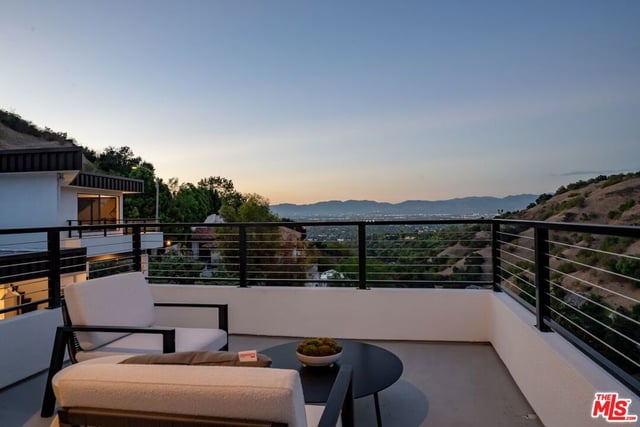 3372 Longridge Terrace, Sherman Oaks, CA 91423 — photo 18 of 29