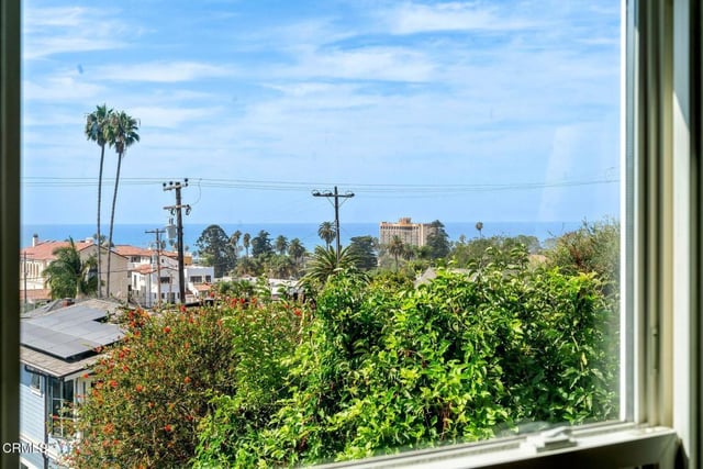 832 Buena Vista Street, Ventura, CA 93001 — photo 7 of 47