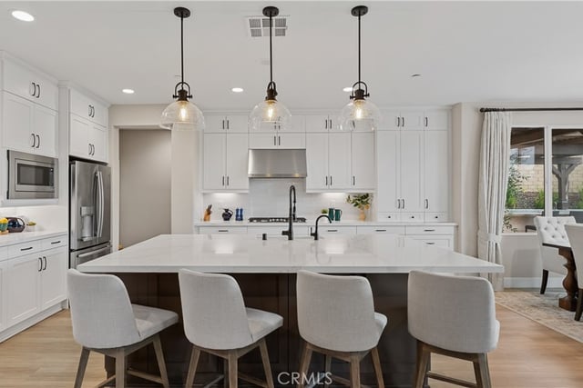 25041 Aspen Falls, Canyon Country, CA 91387 — photo 10 of 73