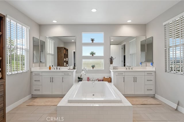 25041 Aspen Falls, Canyon Country, CA 91387 — photo 32 of 73
