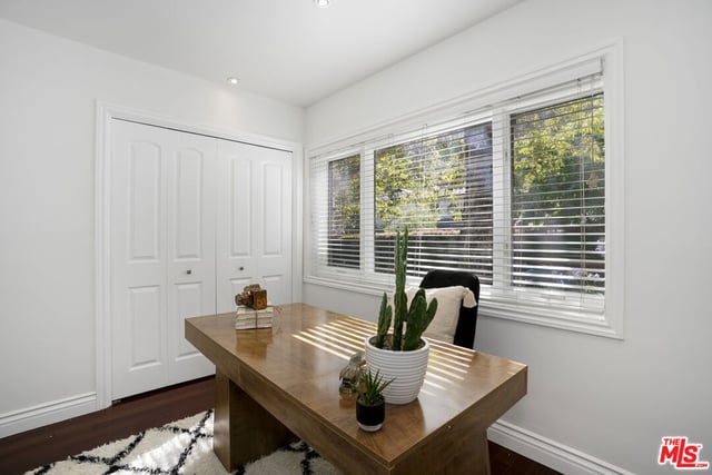3452 Mandeville Canyon Road, Los Angeles, CA 90049 — photo 19 of 49
