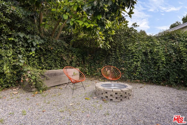 3452 Mandeville Canyon Road, Los Angeles, CA 90049 — photo 41 of 49