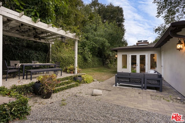 3452 Mandeville Canyon Road, Los Angeles, CA 90049 — photo 42 of 49