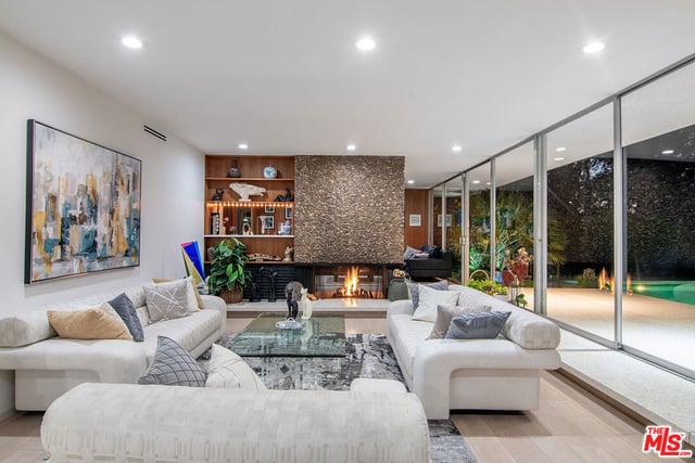 5000 Queen Victoria Road, Woodland Hills, CA 91364 — photo 10 of 58