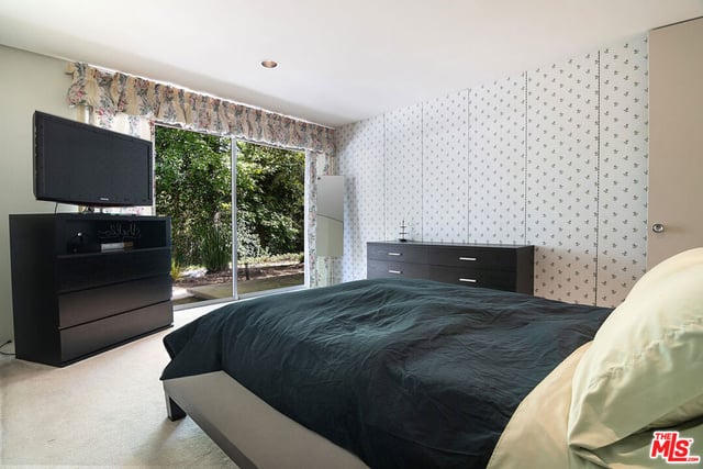 5000 Queen Victoria Road, Woodland Hills, CA 91364 — photo 35 of 58