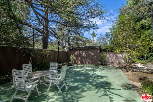 5000 Queen Victoria Road, Woodland Hills, CA 91364 — photo 56 of 58
