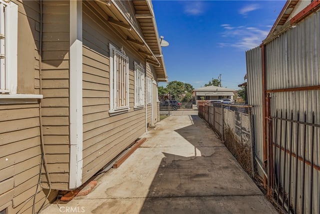 130 W 87th, Los Angeles, CA 90003 — photo 36 of 41