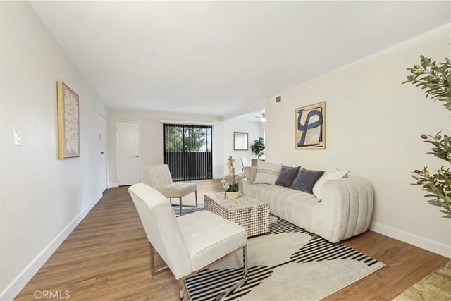 5252 Agnes 2, Valley Village, CA 91607 — photo 2 of 29