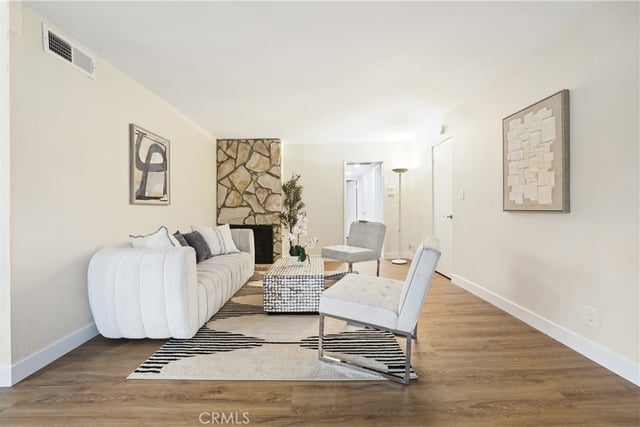 5252 Agnes 2, Valley Village, CA 91607 — photo 3 of 29
