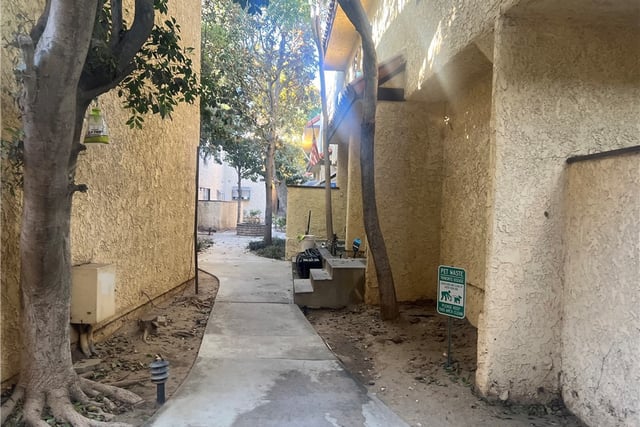 13540 Hubbard Street 39, Los Angeles, CA 91342 — photo 8 of 9