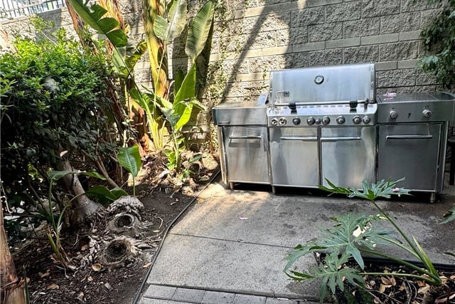 420 S San Pedro Street 405, Los Angeles, CA 90013 — photo 20 of 24