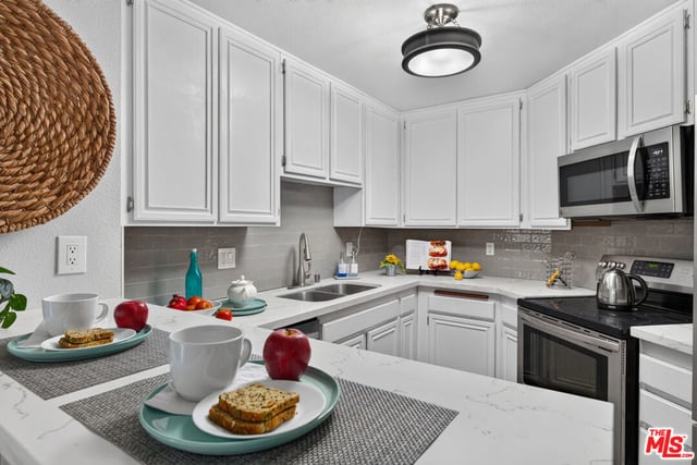 4589 Via Marisol 163, Los Angeles, CA 90042 — photo 5 of 27