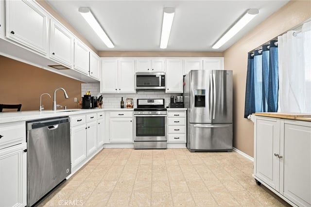18360 Collins Street L, Tarzana, CA 91356 — photo 16 of 42