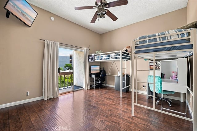 18360 Collins Street L, Tarzana, CA 91356 — photo 29 of 42