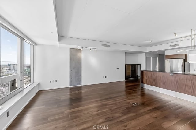 1155 S Grand Avenue 1707, Los Angeles, CA 90015 — photo 11 of 26