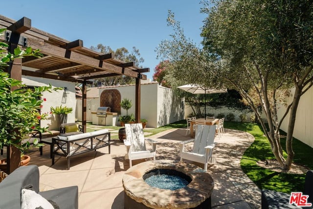 4649 Cartwright Avenue, Toluca Lake, CA 91602 — photo 16 of 22