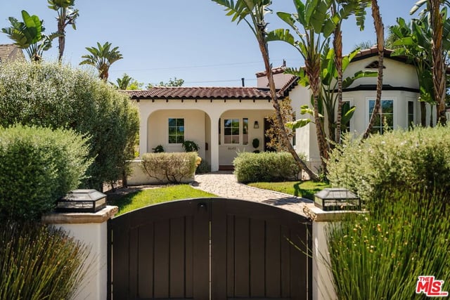4649 Cartwright Avenue, Toluca Lake, CA 91602 — photo 2 of 22