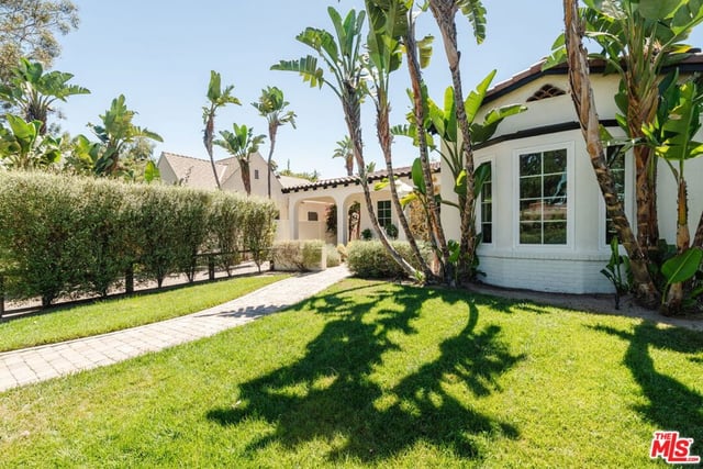 4649 Cartwright Avenue, Toluca Lake, CA 91602 — photo 3 of 22