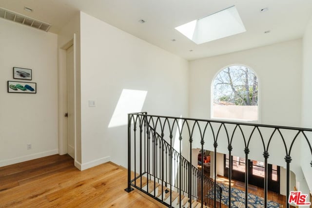 1633 Hi Point Street, Los Angeles, CA 90035 — photo 39 of 62