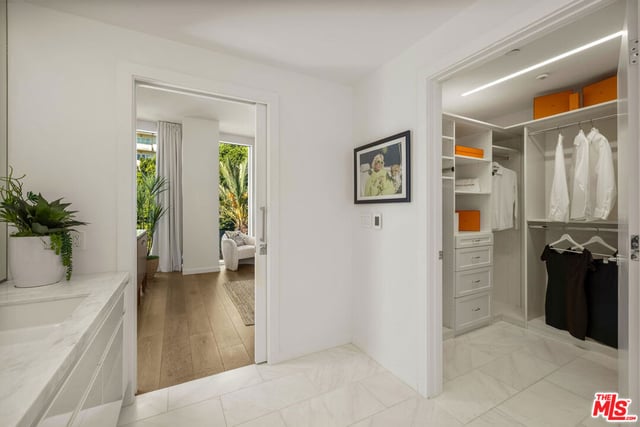 9000 W 3rd Street 304, Los Angeles, CA 90048 — photo 15 of 37