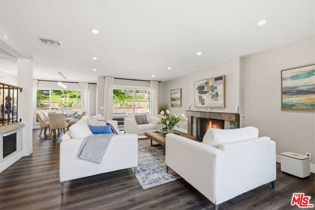 19041 Muirkirk Drive, Los Angeles, CA 91326 — photo 5 of 34