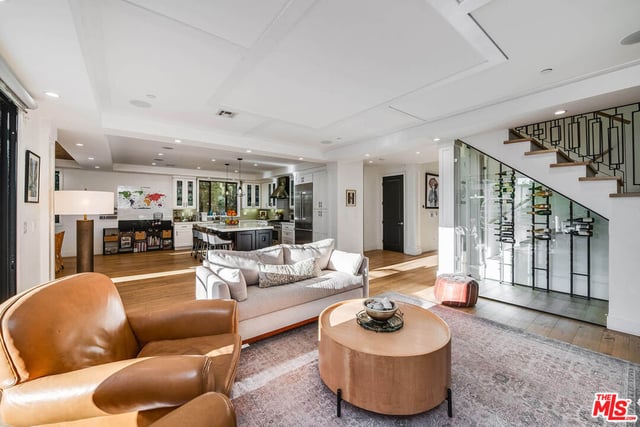 5045 Willowcrest Avenue, Toluca Lake, CA 91601 — photo 16 of 60