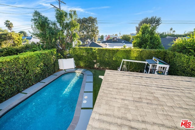 5045 Willowcrest Avenue, Toluca Lake, CA 91601 — photo 39 of 60
