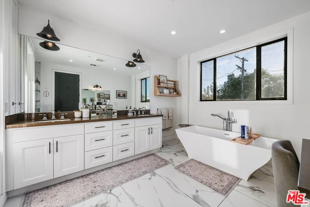 5045 Willowcrest Avenue, Toluca Lake, CA 91601 — photo 40 of 60