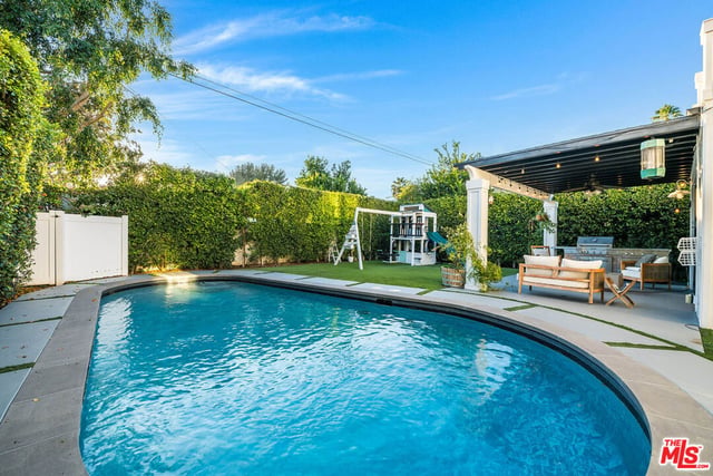5045 Willowcrest Avenue, Toluca Lake, CA 91601 — photo 43 of 60