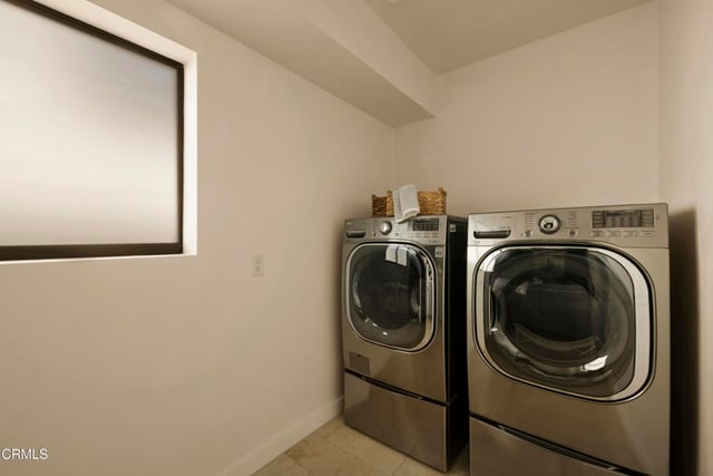 643 1/2 N Hayworth Avenue, Los Angeles, CA 90048 — photo 15 of 34
