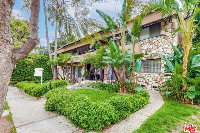 1275 Havenhurst Drive 4, West Hollywood, CA 90046 — photo 4 of 59