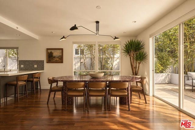 928 N Croft Avenue 102, Los Angeles, CA 90069 — photo 4 of 18