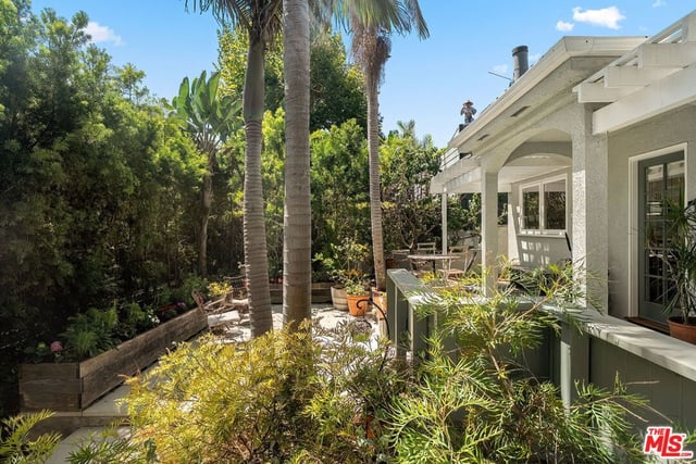 845 Amoroso Place, Los Angeles, CA 90291 — photo 11 of 46