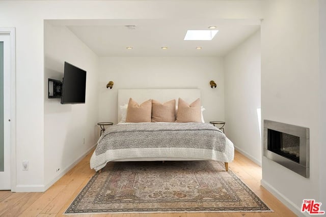 845 Amoroso Place, Los Angeles, CA 90291 — photo 28 of 46
