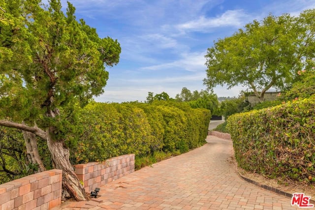 3971 Royal Oak Place, Los Angeles, CA 91436 — photo 20 of 24
