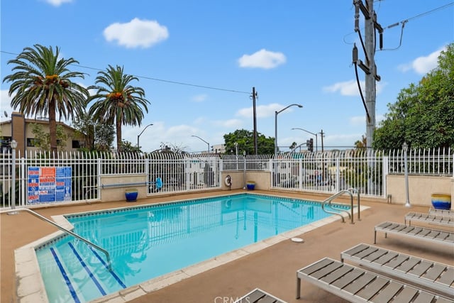 628 Daisy Avenue 222, Long Beach, CA 90802 — photo 37 of 44