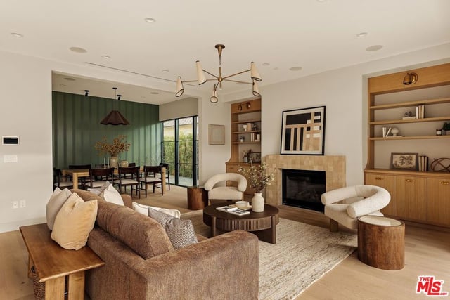 4607 Morse Avenue, Sherman Oaks, CA 91423 — photo 10 of 42