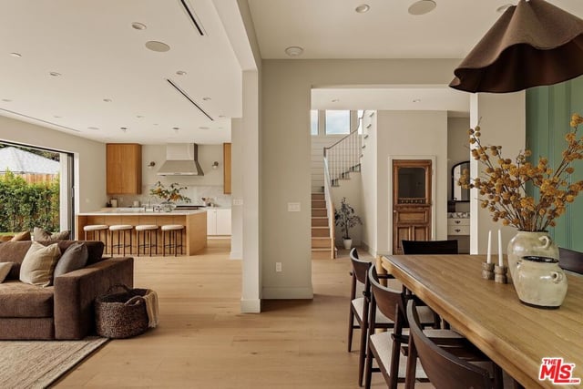 4607 Morse Avenue, Sherman Oaks, CA 91423 — photo 4 of 42