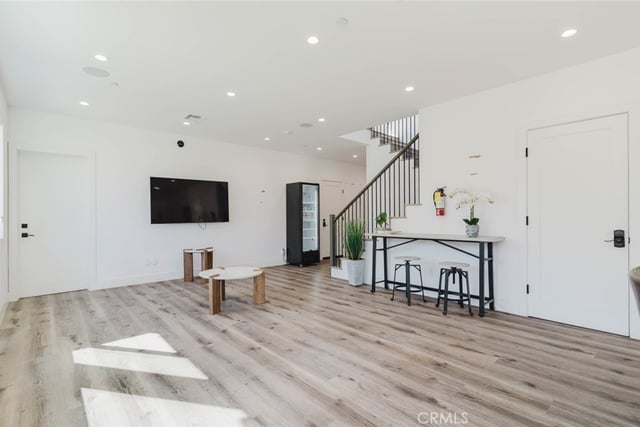 13364 Pala Avenue, Sylmar, CA 91342 — photo 14 of 45