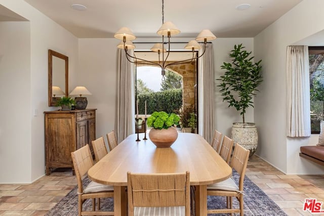 976 N Alpine Drive, Beverly Hills, CA 90210 — photo 8 of 29