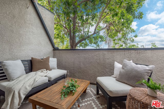 1802 20th Street B, Santa Monica, CA 90404 — photo 7 of 27