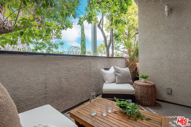 1802 20th Street B, Santa Monica, CA 90404 — photo 8 of 27