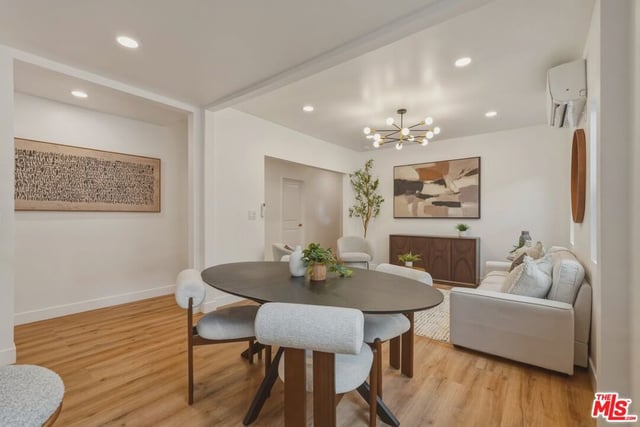 528 W 99th Street, Los Angeles, CA 90044 — photo 10 of 28