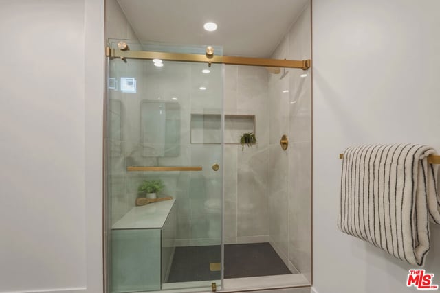 528 W 99th Street, Los Angeles, CA 90044 — photo 19 of 28