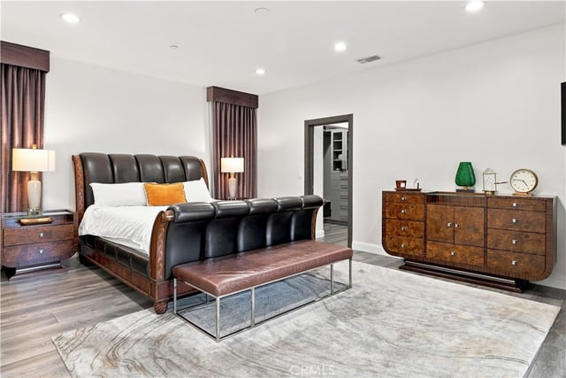 430 N Parish Place, Burbank, CA 91506 — photo 10 of 34