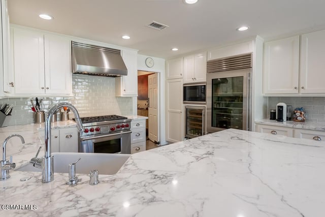 2491 Swanfield Court, Thousand Oaks, CA 91361 — photo 3 of 56