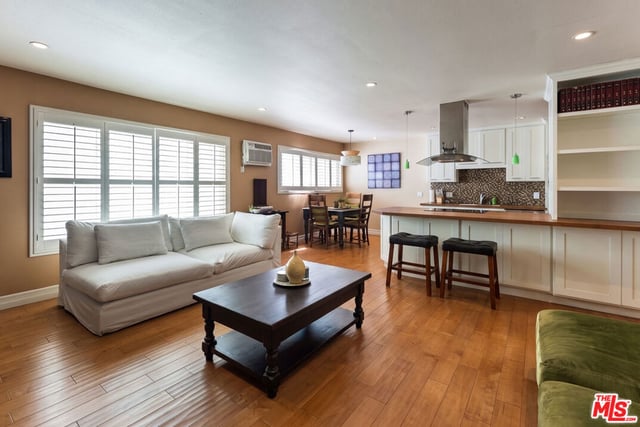 960 Larrabee Street 124, West Hollywood, CA 90069 — photo 2 of 12