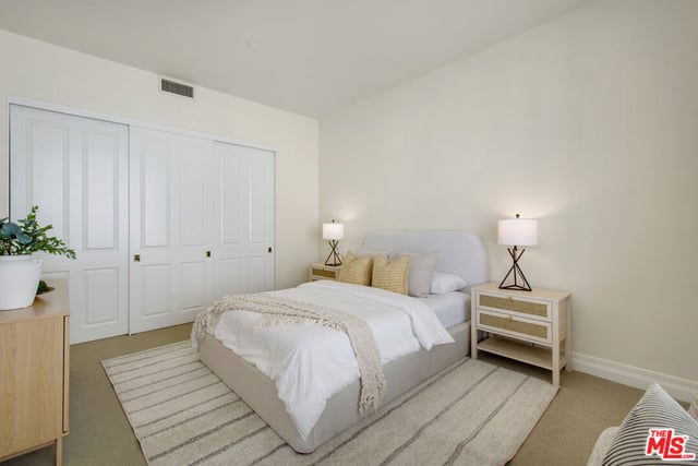 11847 Gorham Avenue 403, Los Angeles, CA 90049 — photo 27 of 60